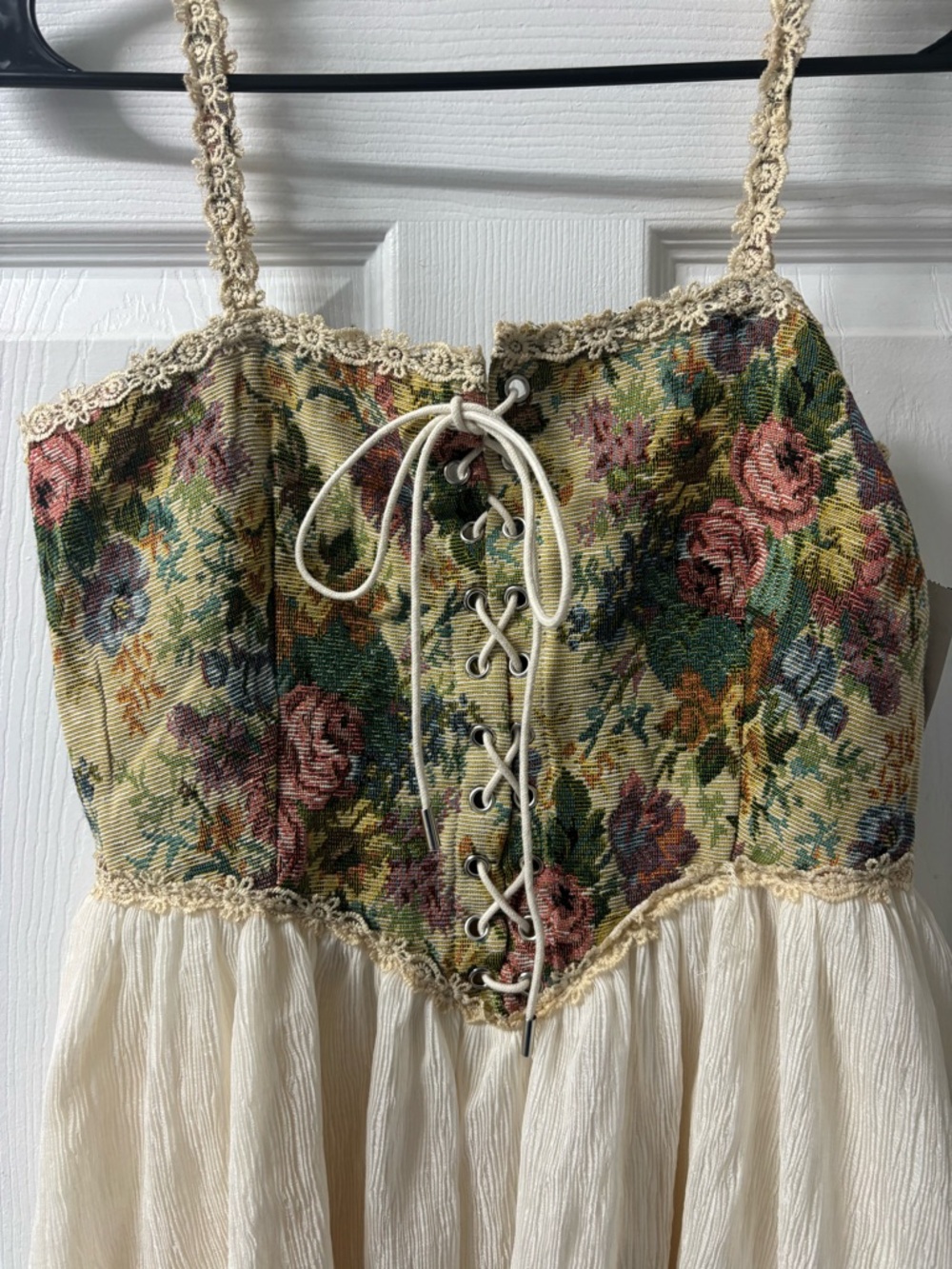 Cider Secret Garden Corset Mini Dress Floral Cream Size XS NEW - Picture 2 of 8